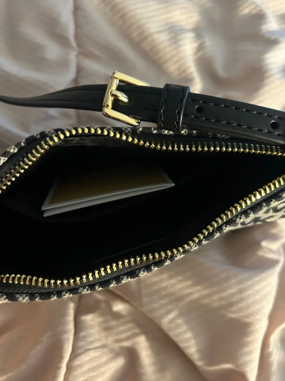 Michael Kors Black and Cream MK Logo Shoulder Bag - Picture 4 of 6